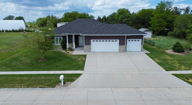 Photo of 2913 Merle Ave, Hastings, NE 68901