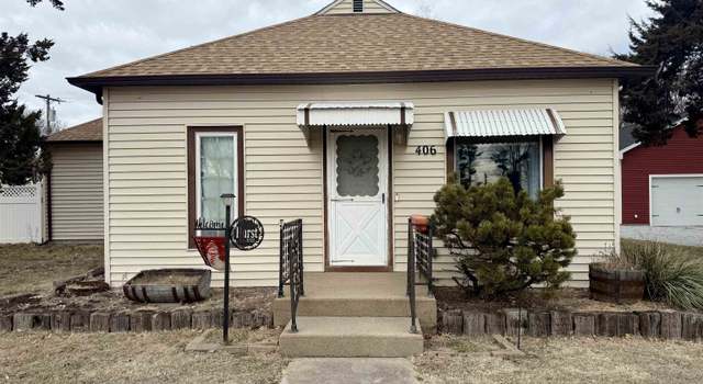 Photo of 406 W Pine St, Doniphan, NE 68832