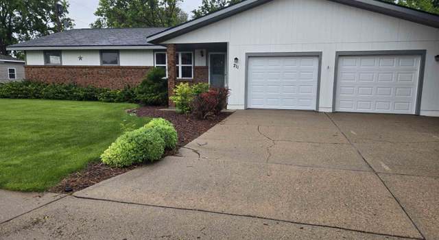 Photo of 211 E 14th St, Cozad, NE 69130