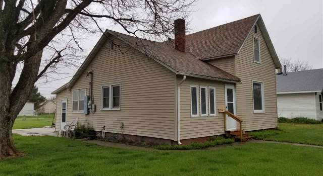 Photo of 721 10th St, Gothenburg, NE 69138