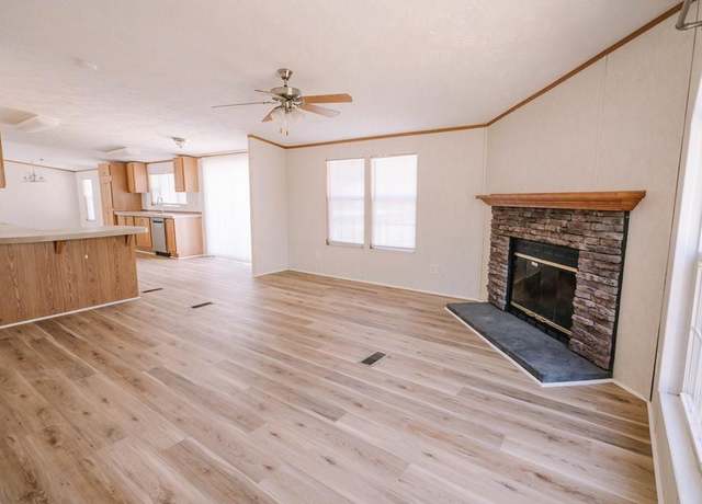 Property at 7039 Halifax Rd, Chatham, VA 24531, 3 beds, 2 baths
