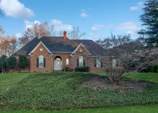 Property at 106 Walden Ct, Danville, VA 24541, 3 beds, 3.5 baths