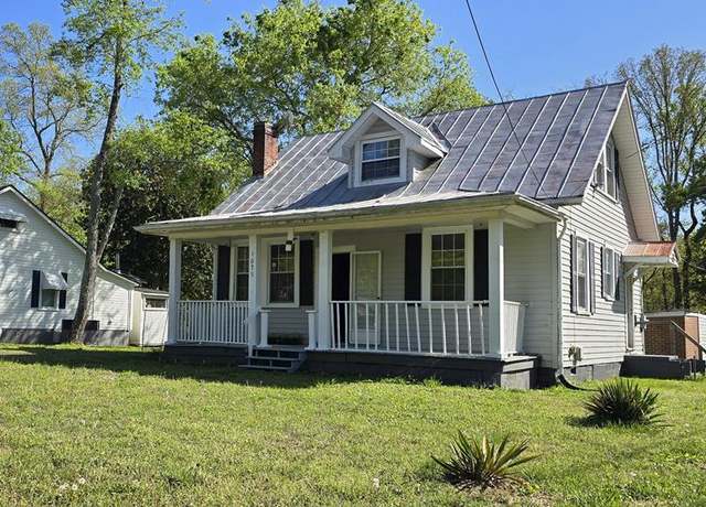 Property at 1075 Ferry Rd, Danville, VA 24540, 3 beds, 1 bath
