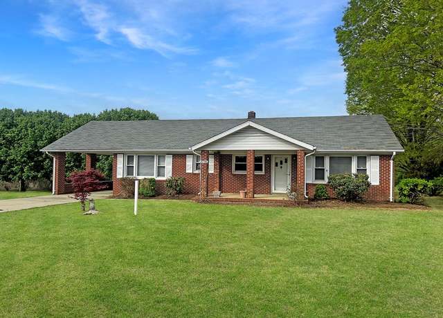 Property at 2736 Ringgold Depot Rd, Ringgold, VA 24586, 3 beds, 3 baths