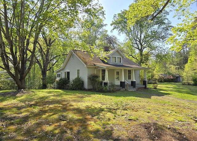 Property at 2797 Old Mayfield Rd, Danville, VA 24540, 3 beds, 1 bath