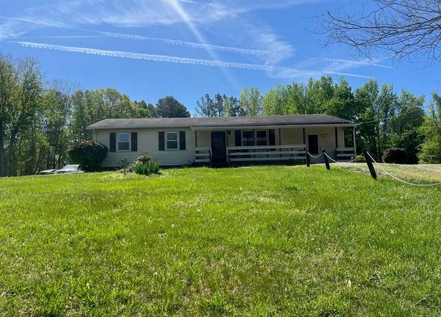 Property at 1104 Maison Dr, Blairs, VA 24527, 3 beds, 2 baths