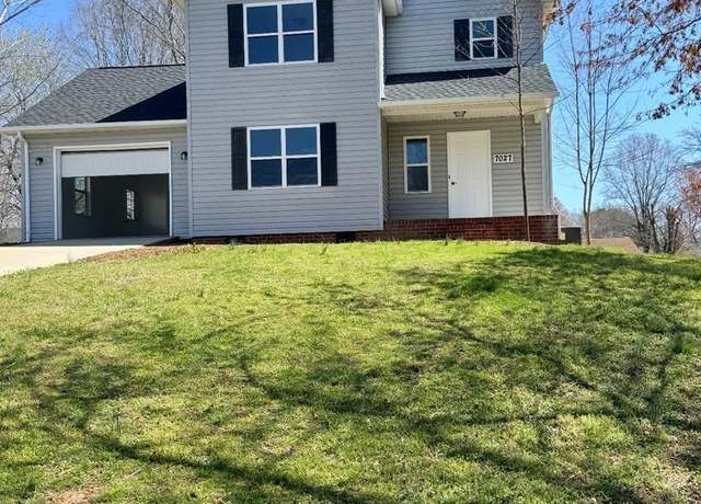 Property at 7027 Lakeview Ter, Danville, VA 24540, 3 beds, 1.5 baths