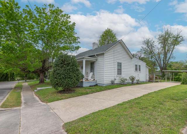 Property at 118 Glen Oak Dr, Danville, VA 24541, 3 beds, 1 bath