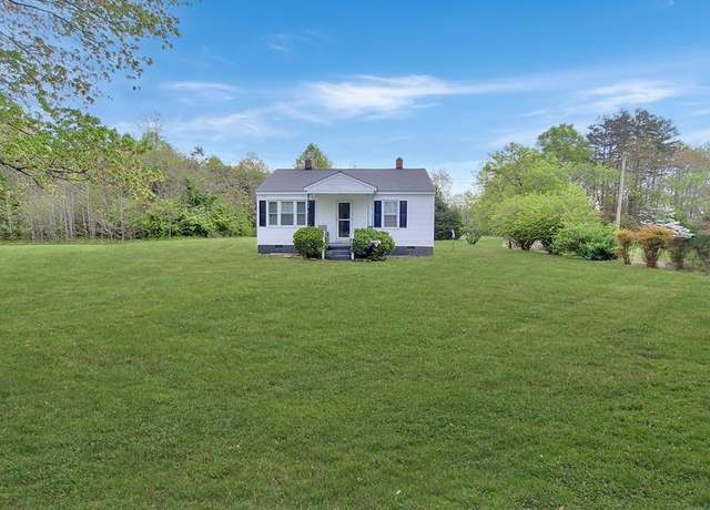 Property at 2203 Goodes Rd, Sutherlin, VA 24592, 2 beds, 1 bath