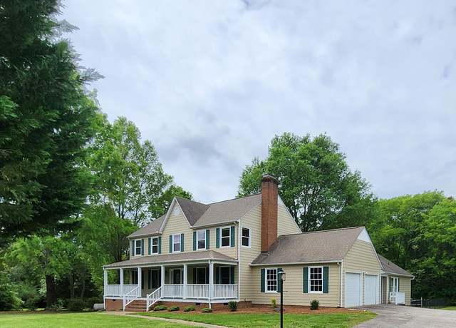 Property at 2952 Golf Club Rd, Danville, VA 24540, 5 beds, 3.5 baths