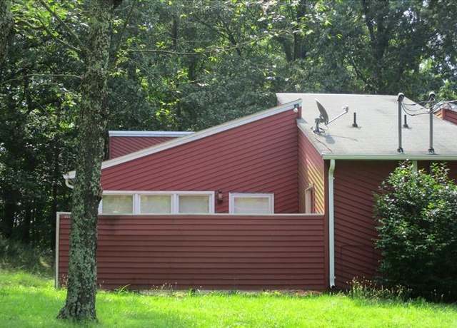 Property at 938 Springfield Rd, Danville, VA 24540, 3 beds, 1.5 baths