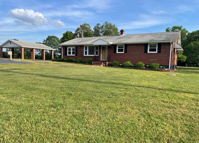 Property at 4620 E Gretna Rd, Gretna, VA 24557, 3 beds, 2 baths