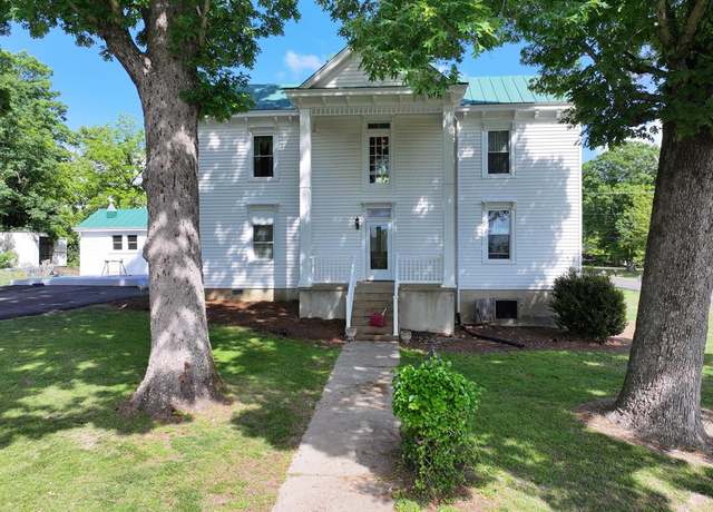 Property at 100 Country Ln, Danville, VA 24540, 4 beds, 2.5 baths
