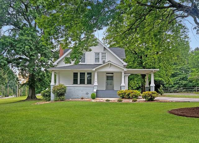Property at 3572 Westover Dr, Danville, VA 24541, 3 beds, 1.5 baths