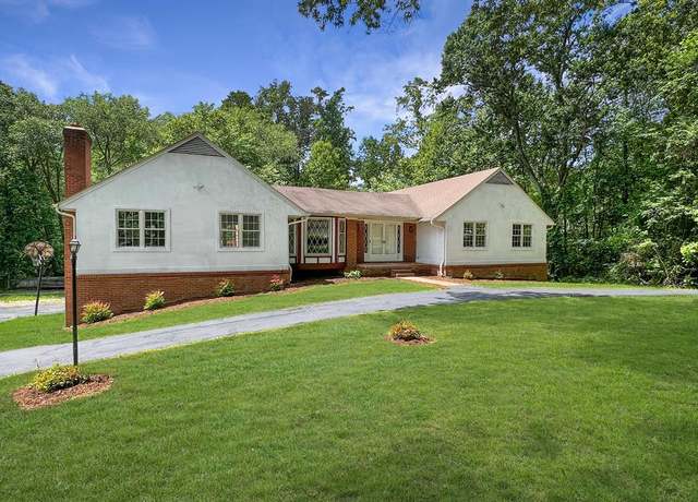 Property at 3233 Virginia Ln, Blairs, VA 24527, 5 beds, 3.5 baths