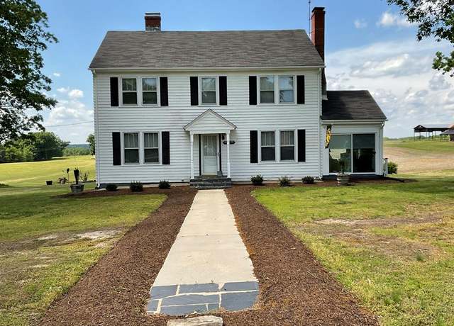 Property at 1224 Oak Level Rd, Halifax, VA 24558, 5 beds, 1.5 baths