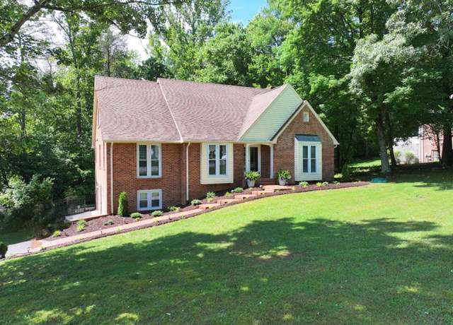 Property at 334 Oak Creek Dr, Danville, VA 24541, 4 beds, 4.5 baths