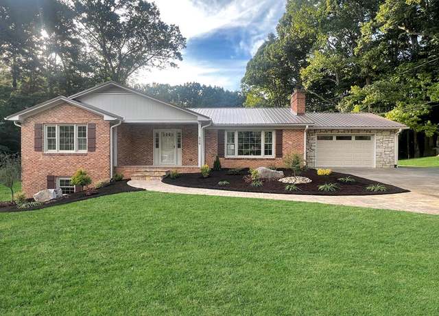 Property at 456 Berkshire Dr, Danville, VA 24541, 3 beds, 3 baths