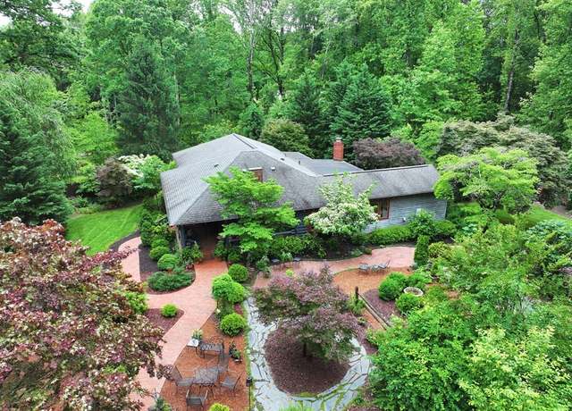 Property at 4041 Mount Cross Rd, Danville, VA 24540, 3 beds, 3 baths