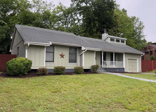 Property at 182 Westhampton Ave, Danville, VA 24541, 3 beds, 2 baths