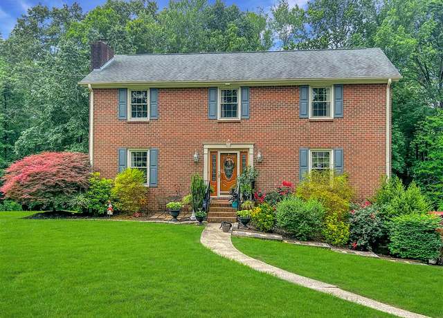Property at 3014 Lynrock Ct, Danville, VA 24540, 4 beds, 2.5 baths