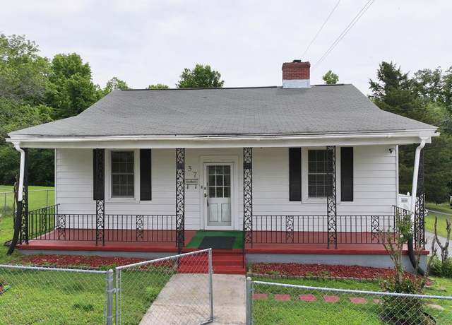 Property at 37 Stokesland Ave, Danville, VA 24541, 2 beds, 1 bath