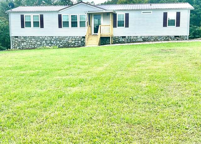 Property at 5245 Piney Rd, Gretna, VA 24557, 4 beds, 2 baths