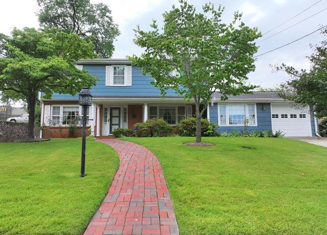 Property at 118 Tamworth Pl, Danville, VA 24540, 4 beds, 2.5 baths