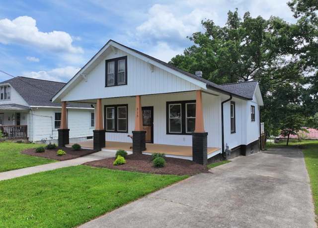 Property at 313 Kemper Rd, Danville, VA 24541, 3 beds, 2 baths