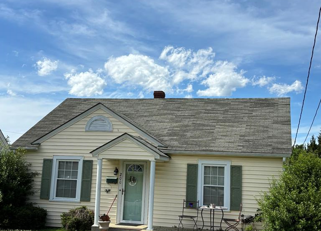 Property at 200 Rocklawn Ave, Danville, VA 24540, 3 beds, 1.5 baths