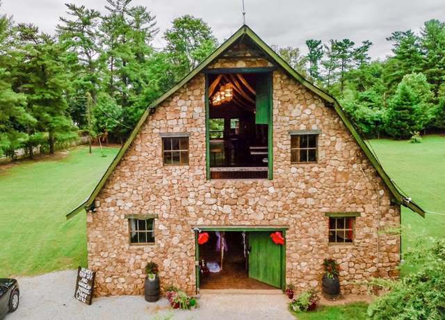 Property at 4261 Martin Dr, Axton, VA 24054, 4 beds, 5.5 baths