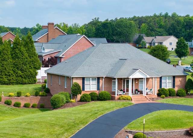 Property at 105 Westhaven Dr, Danville, VA 24541, 3 beds, 4.5 baths