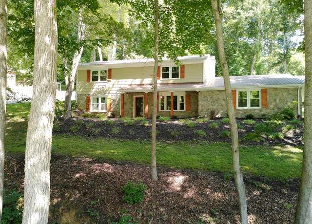 Property at 707 Wimbish Dr, Danville, VA 24541, 5 beds, 3 baths