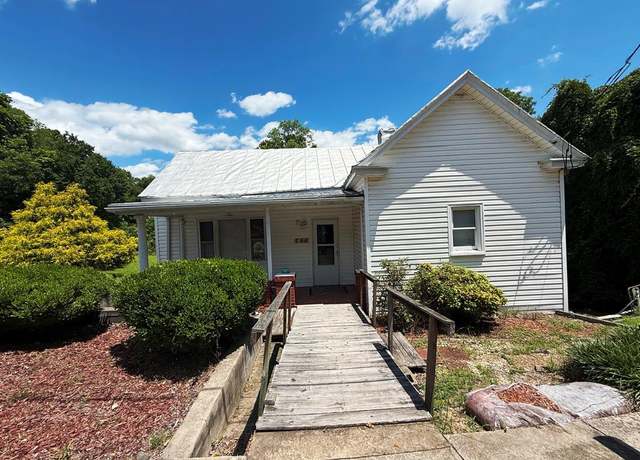 Property at 794 Washington St, Danville, VA 24540, 3 beds, 2 baths