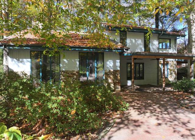 Property at 236 Oakmont Trl, Danville, VA 24540, 3 beds, 4 baths