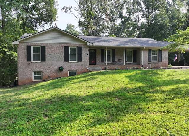 Property at 121 Pendleton Rd, Danville, VA 24541, 4 beds, 3 baths