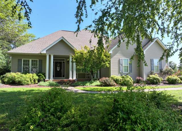 Property at 155 Foxberry Ln, Danville, VA 24541, 3 beds, 3 baths