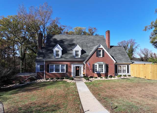 Property at 245 Parkview Pl, Danville, VA 24541, 5 beds, 4 baths