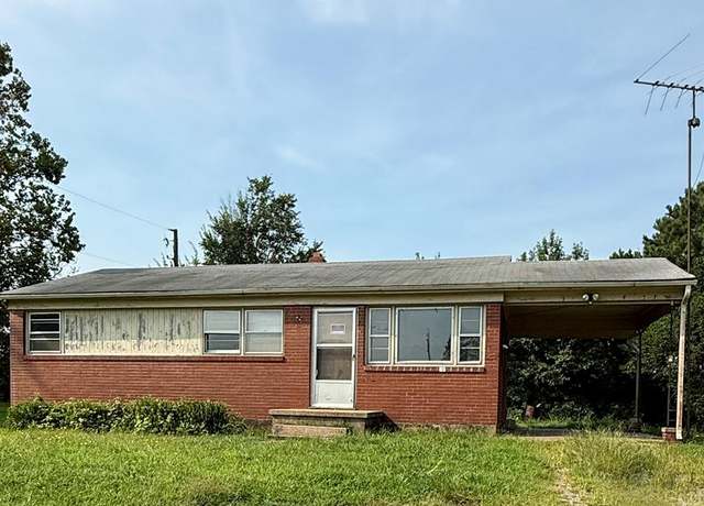 Property at 2087 Cody Rd, Nathalie, VA 24577, 3 beds, 1 bath