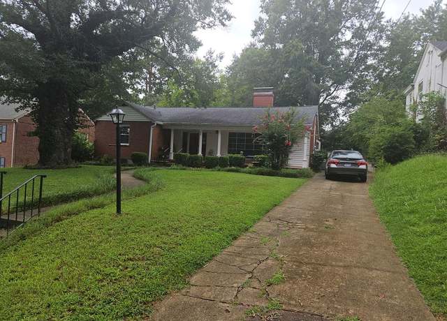 Property at 230 Grove Park Cir, Danville, VA 24541, 3 beds, 1.5 baths