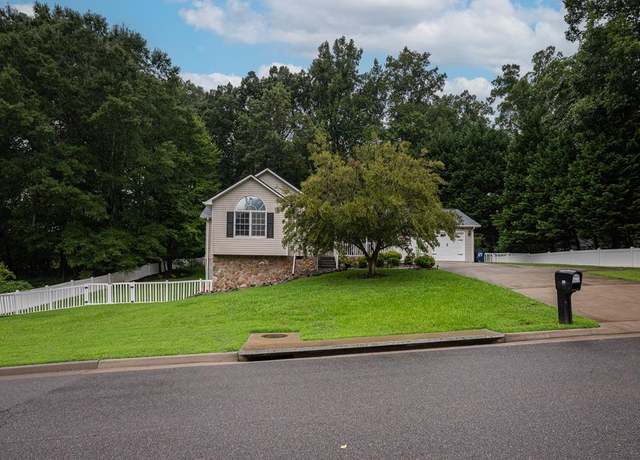 Property at 114 Beech Ave, Danville, VA 24541, 3 beds, 2 baths