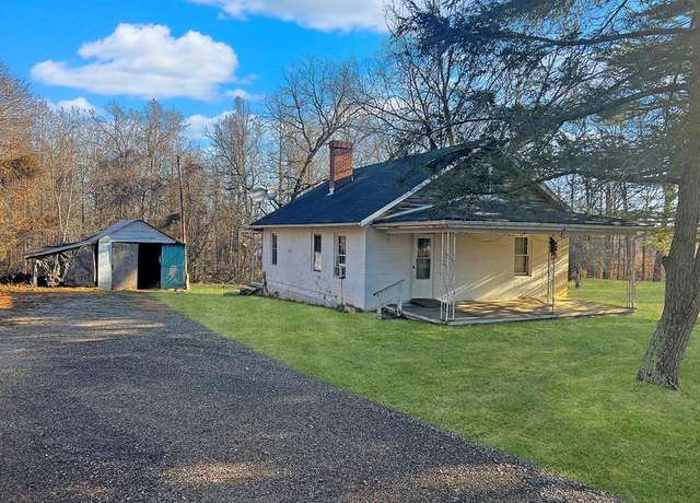 Property at 3960 Mount Cross Rd, Danville, VA 24540, 2 beds, 1 bath