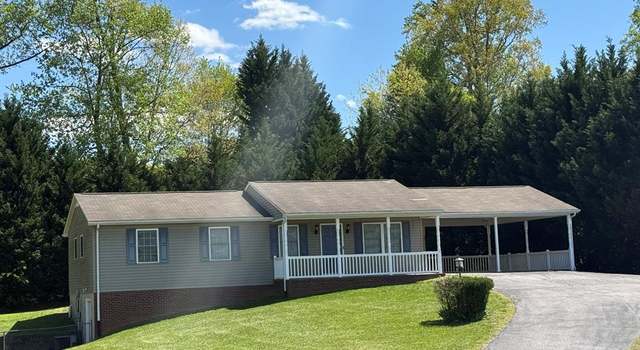 Photo of 214 Faith Ct, Danville, VA 24341
