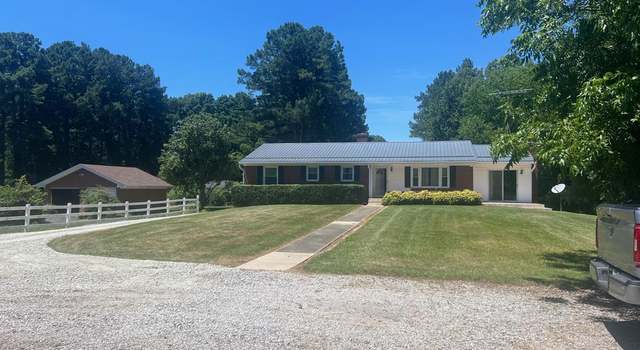 Photo of 1673 Chalk Level Rd, Chatham, VA 24531