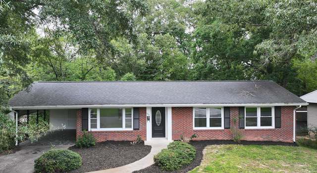 Photo of 640 Edgewood Dr, Danville, VA 24541