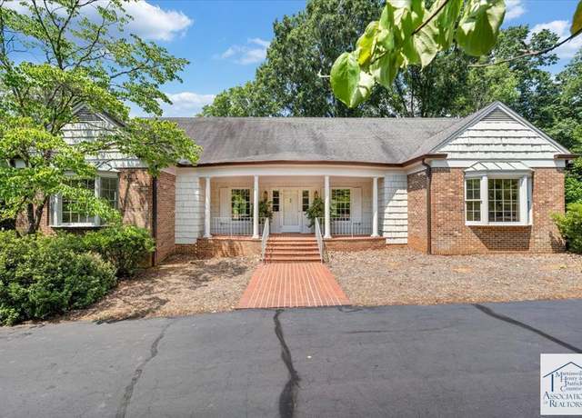 Property at 266 Plantation Rd, Martinsville, VA 24112, 5 beds, 5.5 baths