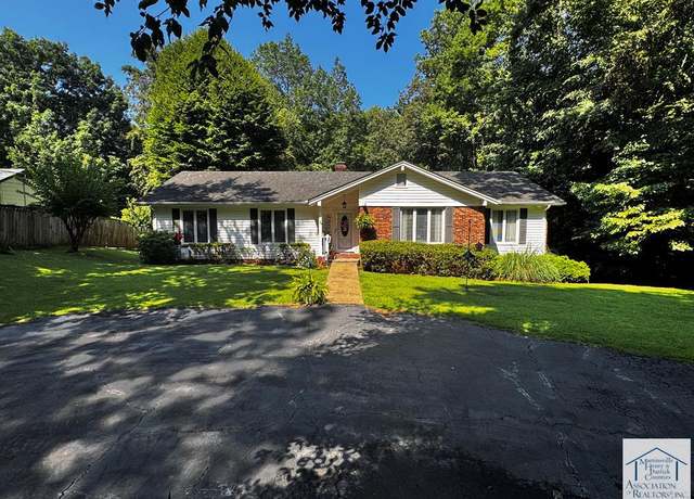 Property at 1222 Lanier Rd, Martinsville, VA 24112, 4 beds, 3 baths