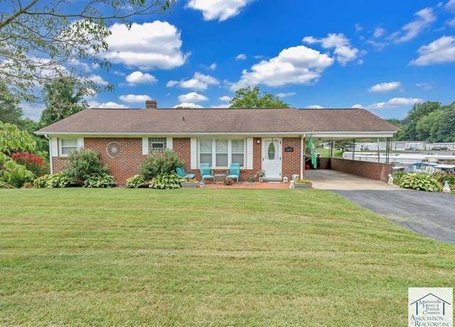 Property at 3297 Daniels Creek Rd, Collinsville, VA 24078, 3 beds, 2 baths