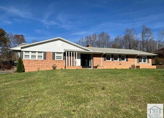 Property at 20215 Jeb Stuart Hwy, Stuart, VA 24171, 3 beds, 2 baths