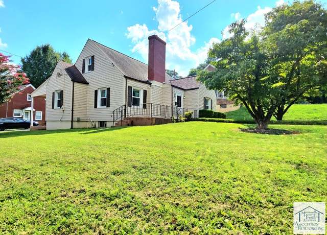 Property at 810 Spruce St, Martinsville, VA 24112, 3 beds, 2 baths